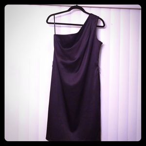 One shoulder dress